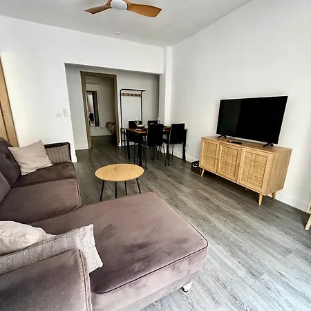 Great 2br With 4 Min Walk Everywhere